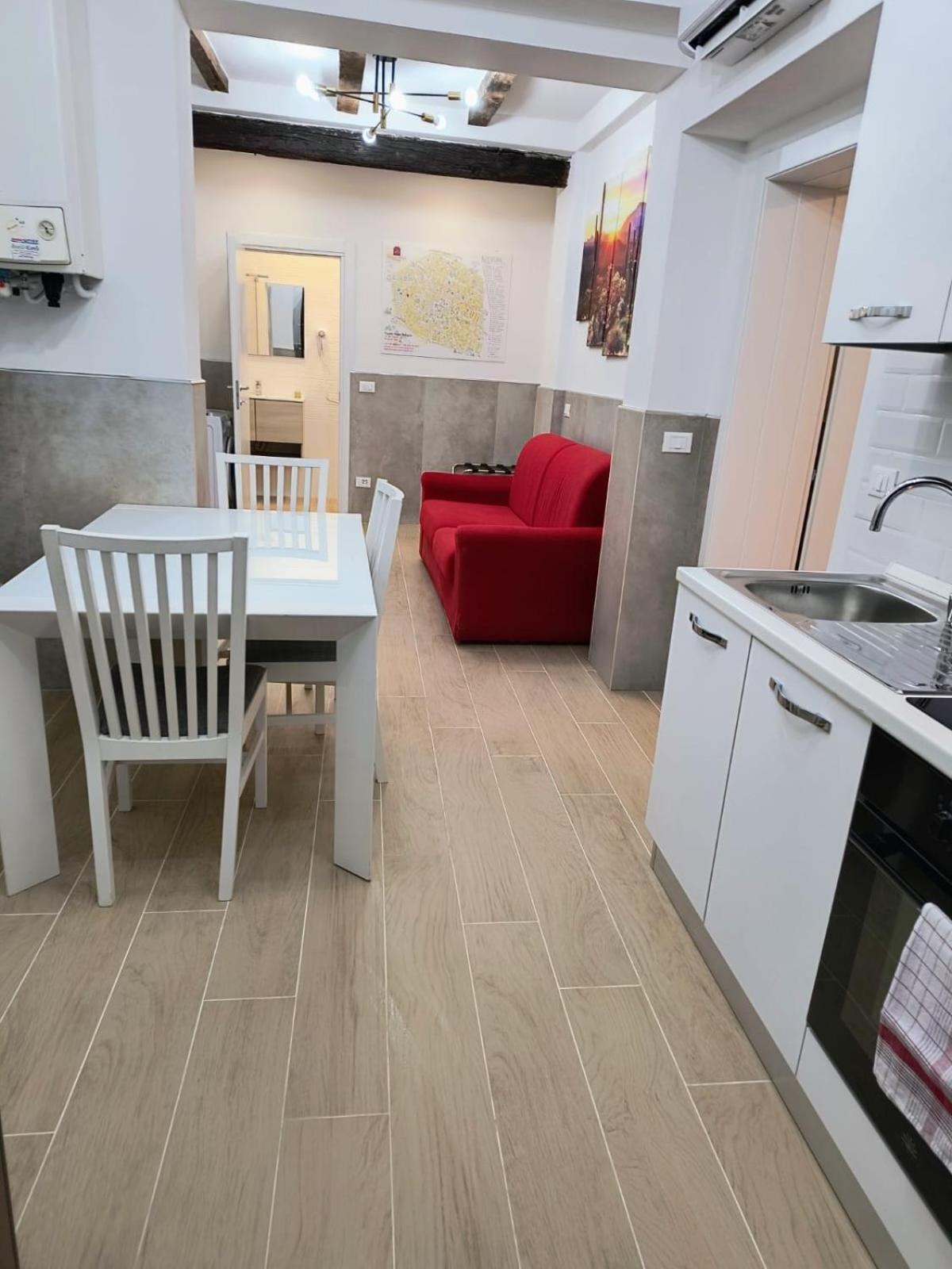 Apartmán 50 Tourist House Bologna - Pratello - Self Check-In Exteriér fotografie